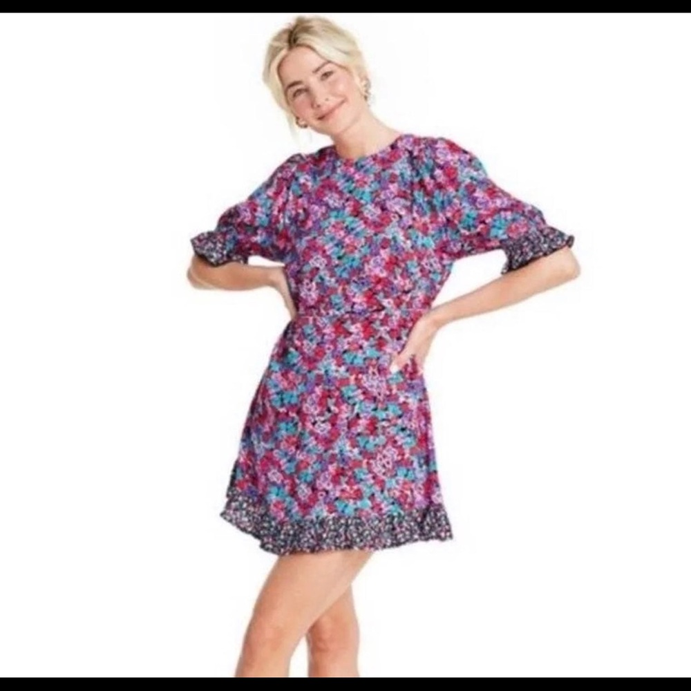 Mixed floral puff sleeve dress